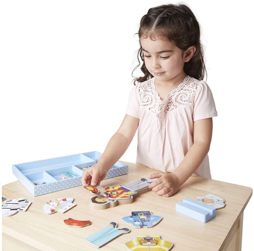 JULIA - MAGNETIC DRESS-UP PLAY SET